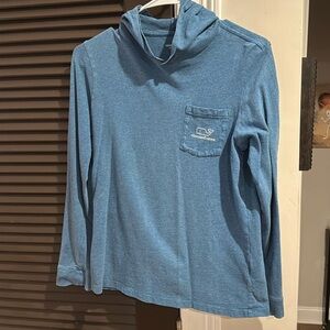 Vineyard vines boys long sleeved T-shirt with hood